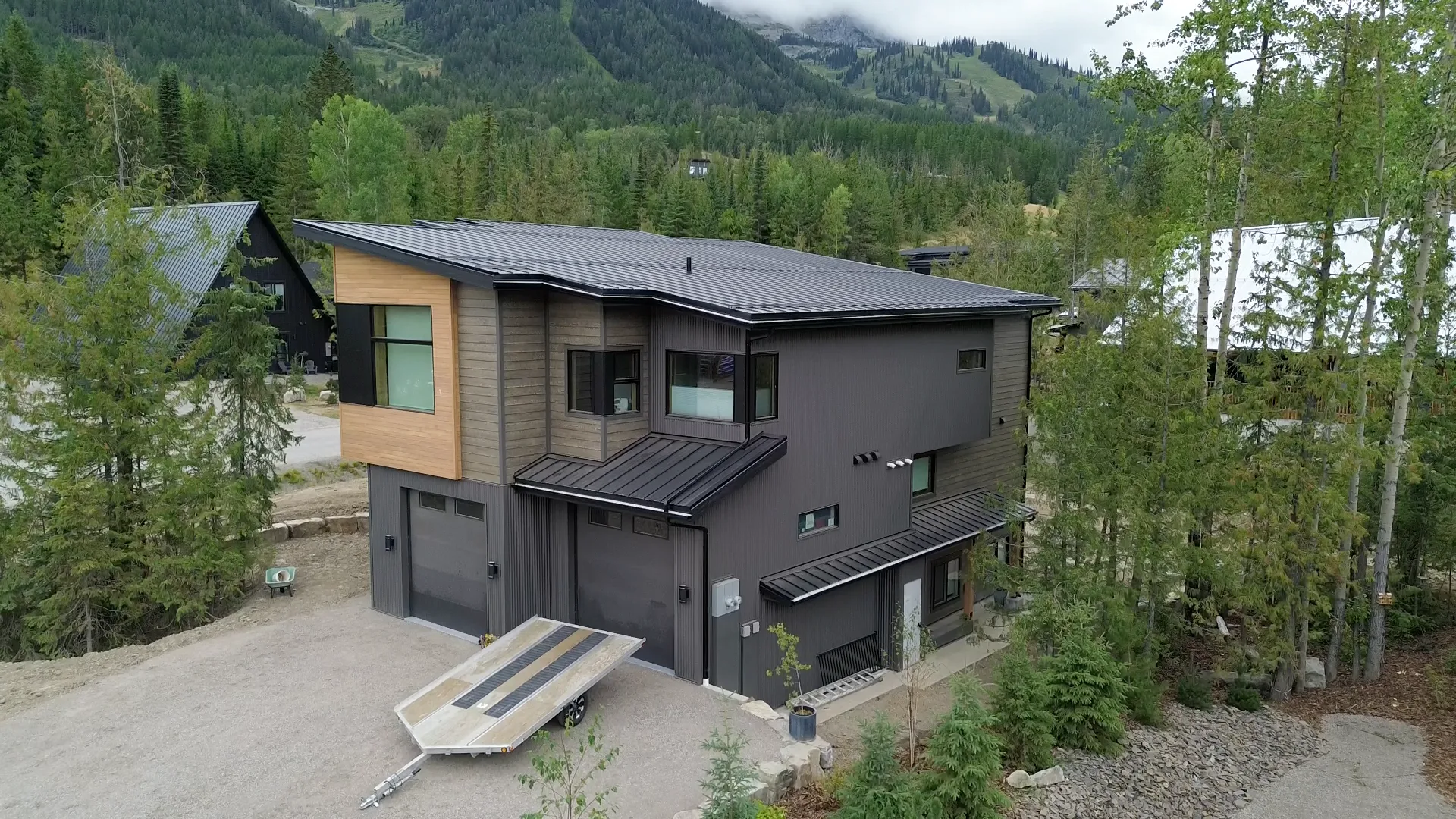 The Fernie Ski Home — photo 2